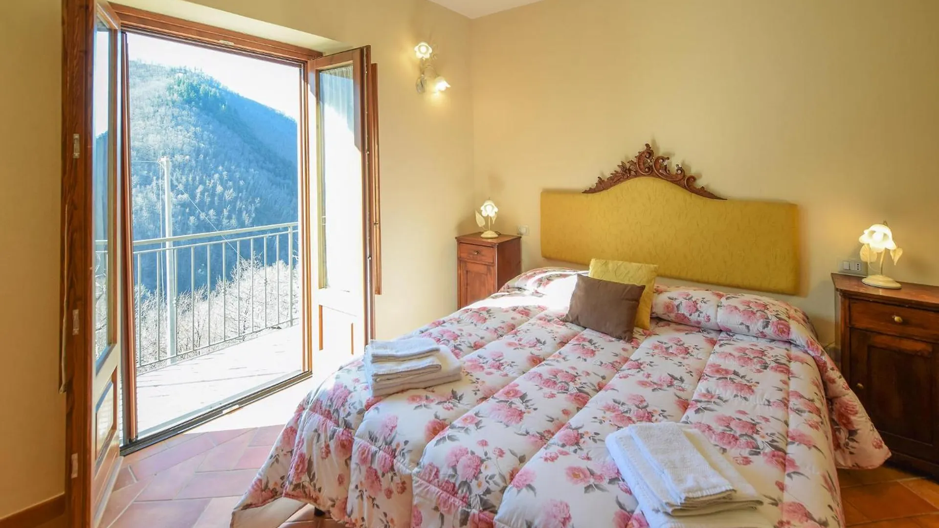 Holiday home Amazing Home In Pian Del Ponte With Wi-Fi Serravalle  Italy